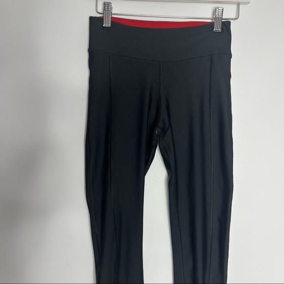 28) Under Armour Black & Red Wisconsin Badger Athletic Workout Tights Legging XS - Picture 5 of 12